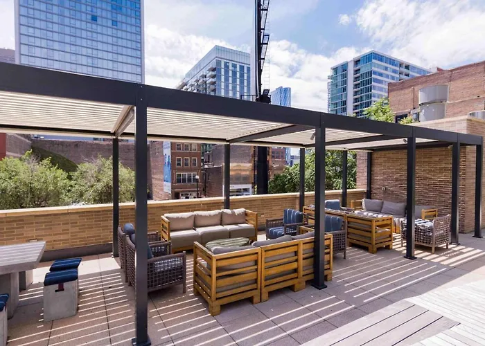 W Loop W Deck Pool Gym 3 Blocks To L Chi-644 *