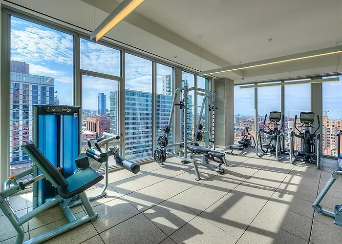 Apartment W Loop W Deck Pool Gym 3 Blocks To L Chi-644 Chicago